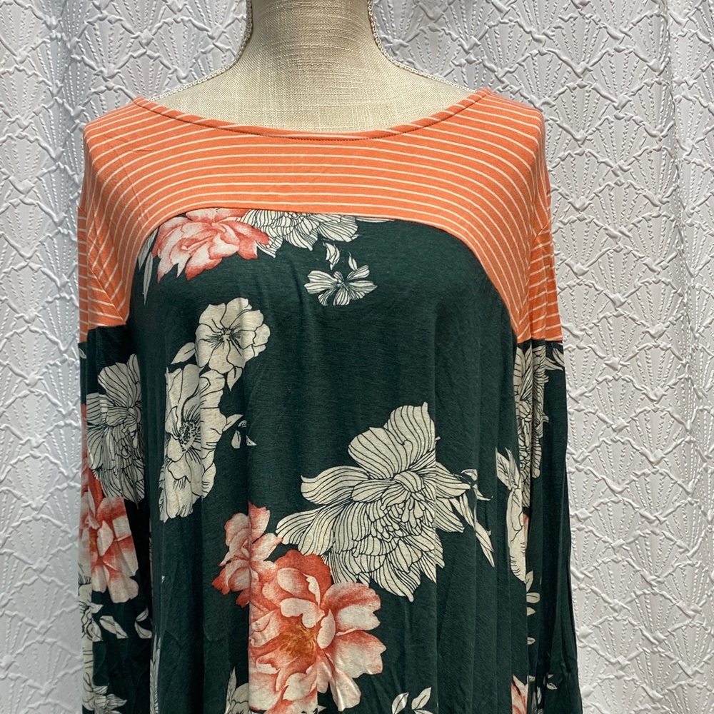 ODDY size 3X Floral and Striped coral and green oversized asymmetrical stretch - Picture 4 of 13